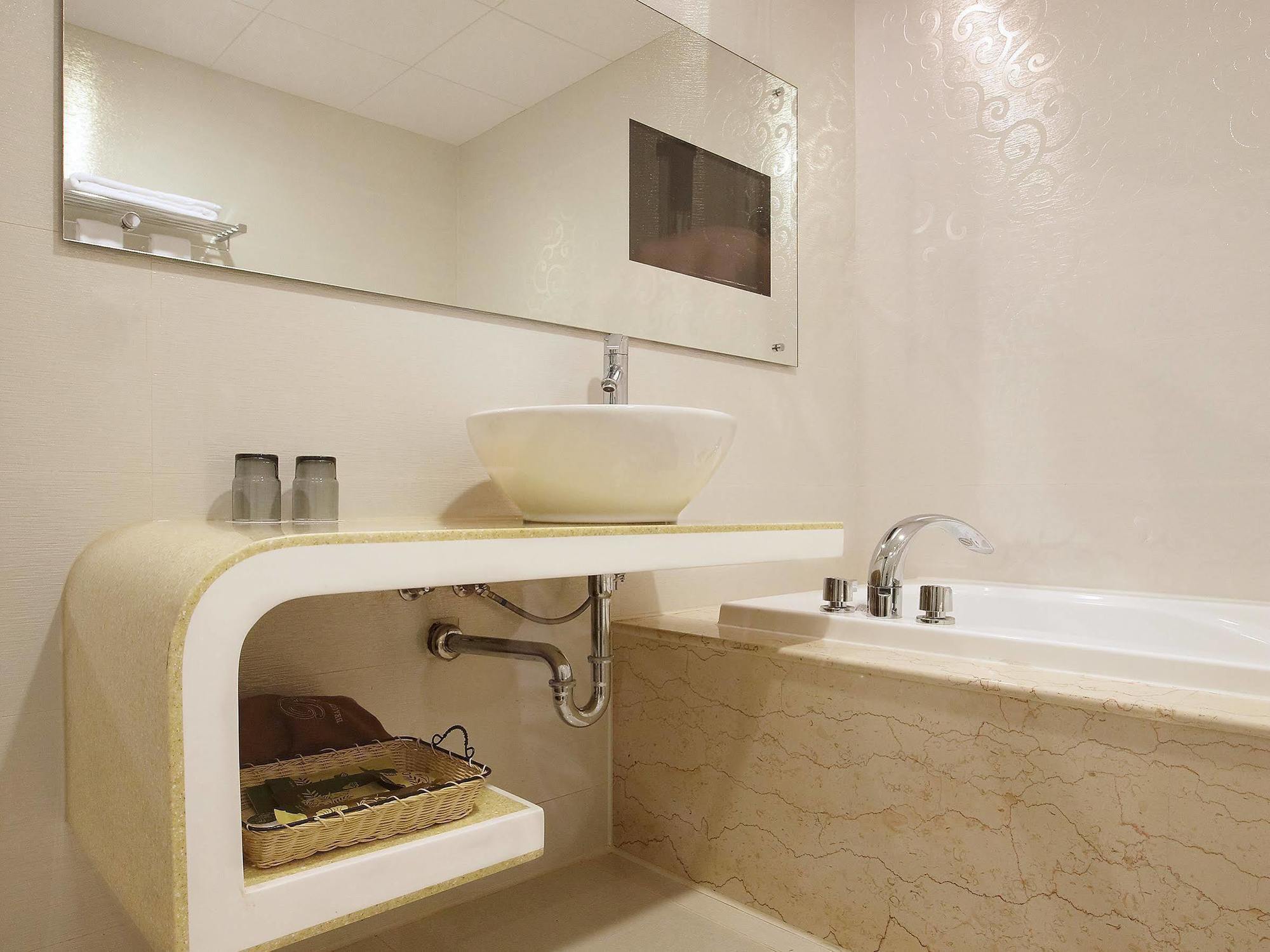Beauty Hotels - Beautique Hotel Taipei Bagian luar foto